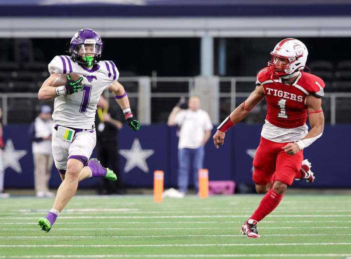 Benjamin vs Oglesby UIL 1-A Six-Man Division 2 Final December 13, 2023 Photo-Tommy Hays81